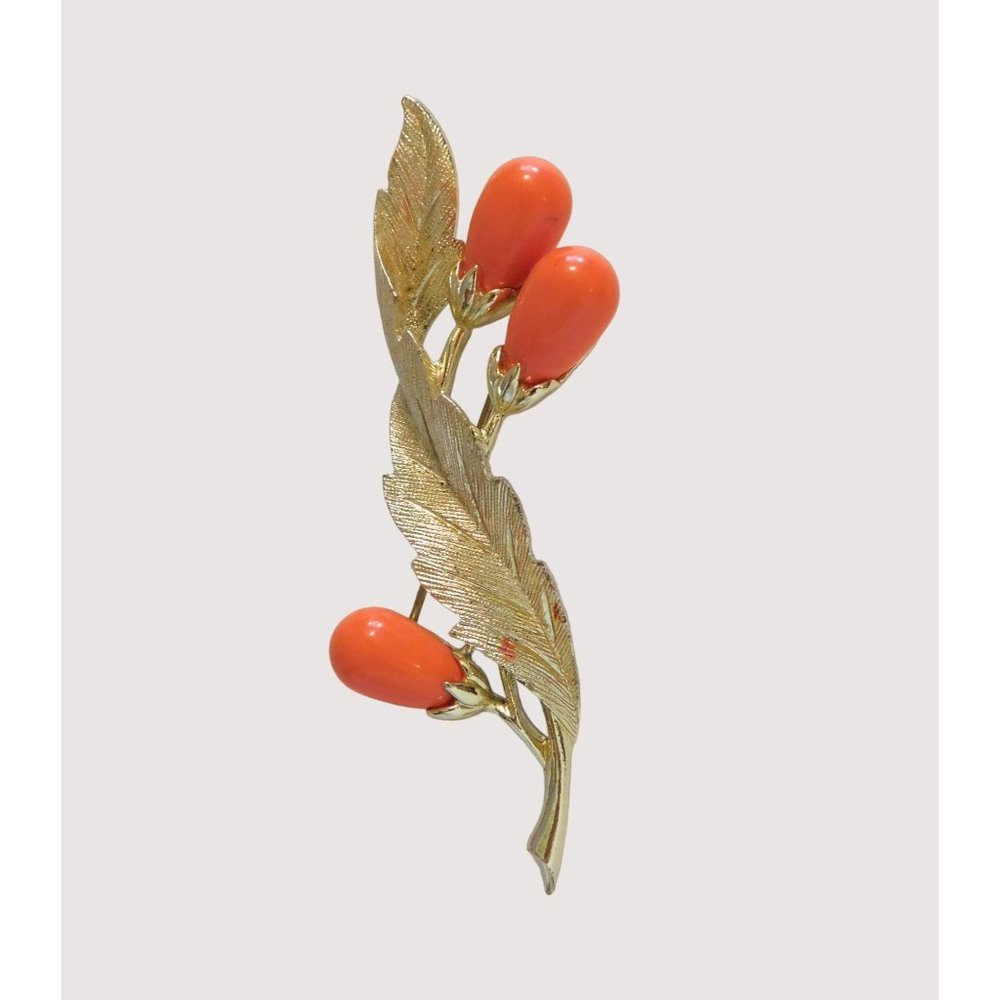 Vintage Sarah Coventry Bittersweet Pin Faux Coral Leaf Brooch Gold Tone 3.5x1.5